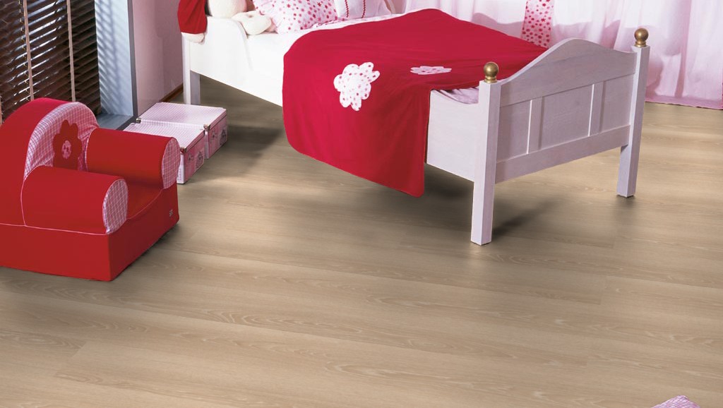 Ламинат Haro Tritty 100 дуб кремовый выбеленный 526674 фото в интерьере Ламинат Haro Tritty 100 дуб кремовый выбеленный 526674 фото в интерьере